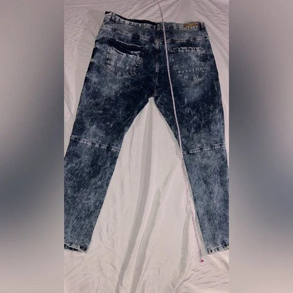 Evolution in Design Mens Size 44 Destroyed Denim Jeans Trashed Medium Dark Wash - Picture 6 of 7